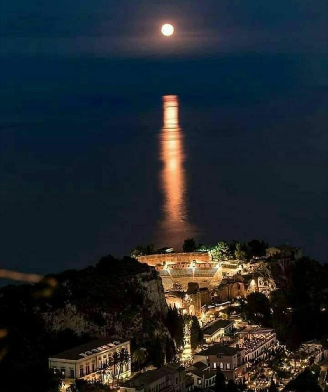 L'Host In Taormina Apartman Kültér fotó